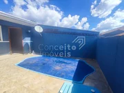 <strong>Residência com Piscina - Contorno</strong>