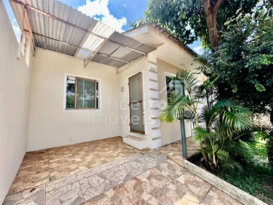 Residência De Esquina - Uvaranas