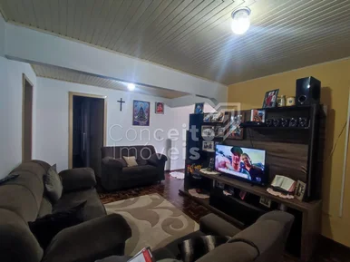 Residência Térrea Com Sobrado - Santa Paula