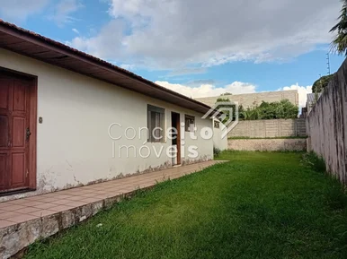 Residência Com Amplo Terreno - Nova Rússia