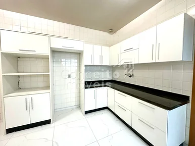 Edifício Nastas - Centro - Apartamento Semi Mobiliado