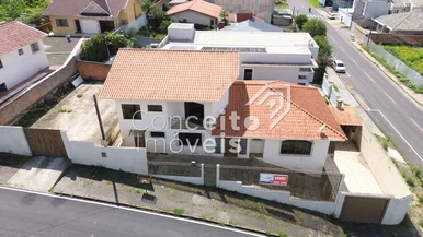 <strong>Sobrado de Alto Padrão Semimobiliado - Jardim Carvalho</strong>