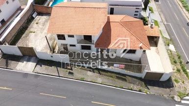 Sobrado De Alto Padrão Semimobiliado - Jardim Carvalho