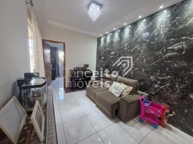 Residência Semimobiliada - Uvaranas