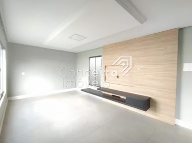 Residência Semimobiliada Com Amplo Terreno - Jardim Carvalho