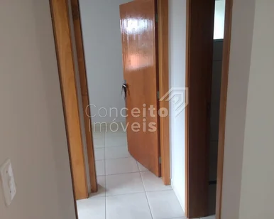 Residencial Vila Lobos - Uvaranas - Apartamento
