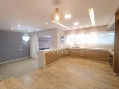 Condomínio Vale Dos Vinhedos - Residência Com Piscina