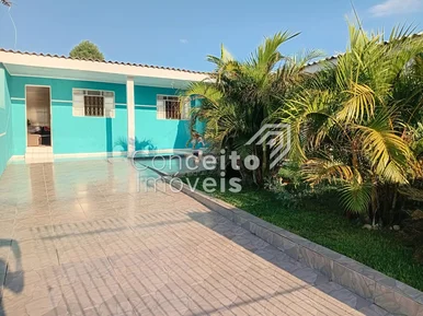 Residência Com Amplo Terreno - Boa Vista