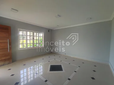 Residência Com Edícula - Uvaranas