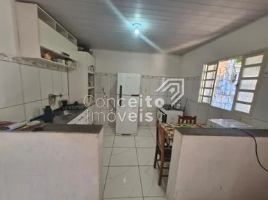 <strong>Residência com amplo Terreno - Nova Rússia</strong>