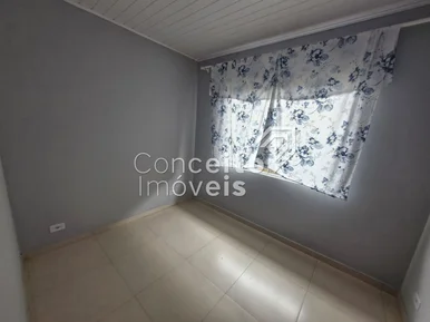 Residência Semi Mobiliada - Uvaranas