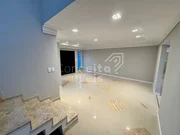 <strong>Residência de Alto Padrão com Piscina - Uvaranas</strong>