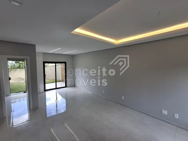 Sobrado Com Amplo Terreno - Contorno