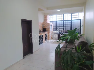 Apartamento Semimobiliado - Uvaranas