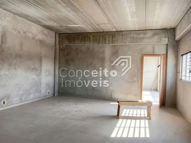 Barracão E/ou Ponto Comercial Com 490 M² - Uvaranas