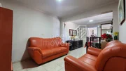 <strong>Residência Semimobiliada com amplo Terreno - Uvaranas</strong>