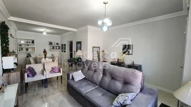 Residência Semimobiliada Com Amplo Terreno - Uvaranas