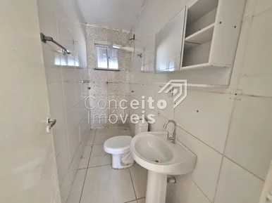 Residência Com Amplo Terreno - Uvaranas