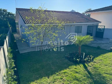 Residência Com Piscina - Avenida Ana Rita