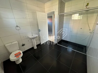 Residência Com Piscina - Avenida Ana Rita