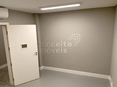 <strong>Sala Comercial com 18 m² - Contorno</strong>