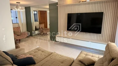 Sobrado Mobiliado Com Piscina - Uvaranas