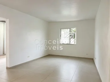 Residência Térrea Com Edícula - Uvaranas