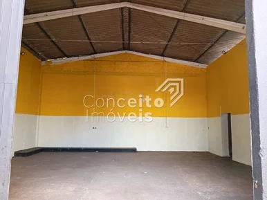 Barracão Comercial Com 220 M² - órfãs
