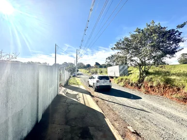 Terreno Com 546 M² - Olarias