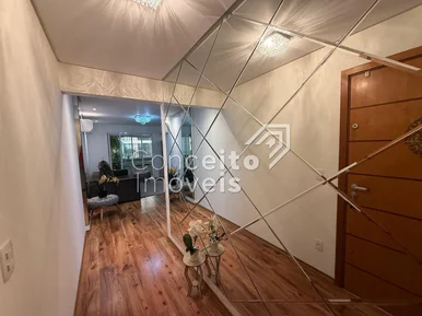 Edificio San Lorenzo - Estrela - Apartamento Semimobiliado