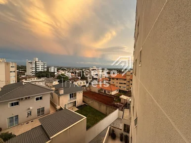 Edificio San Lorenzo - Estrela - Apartamento Semimobiliado