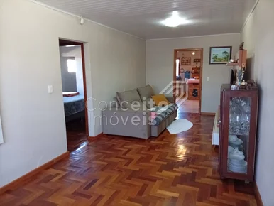 Residência De Esquina Com Amplo Terreno - Uvaranas
