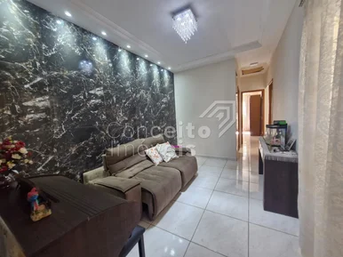 Residência Térrea Semimobiliada - Uvaranas