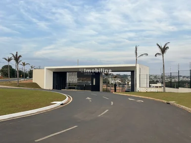 <strong>Avant Garden</strong>