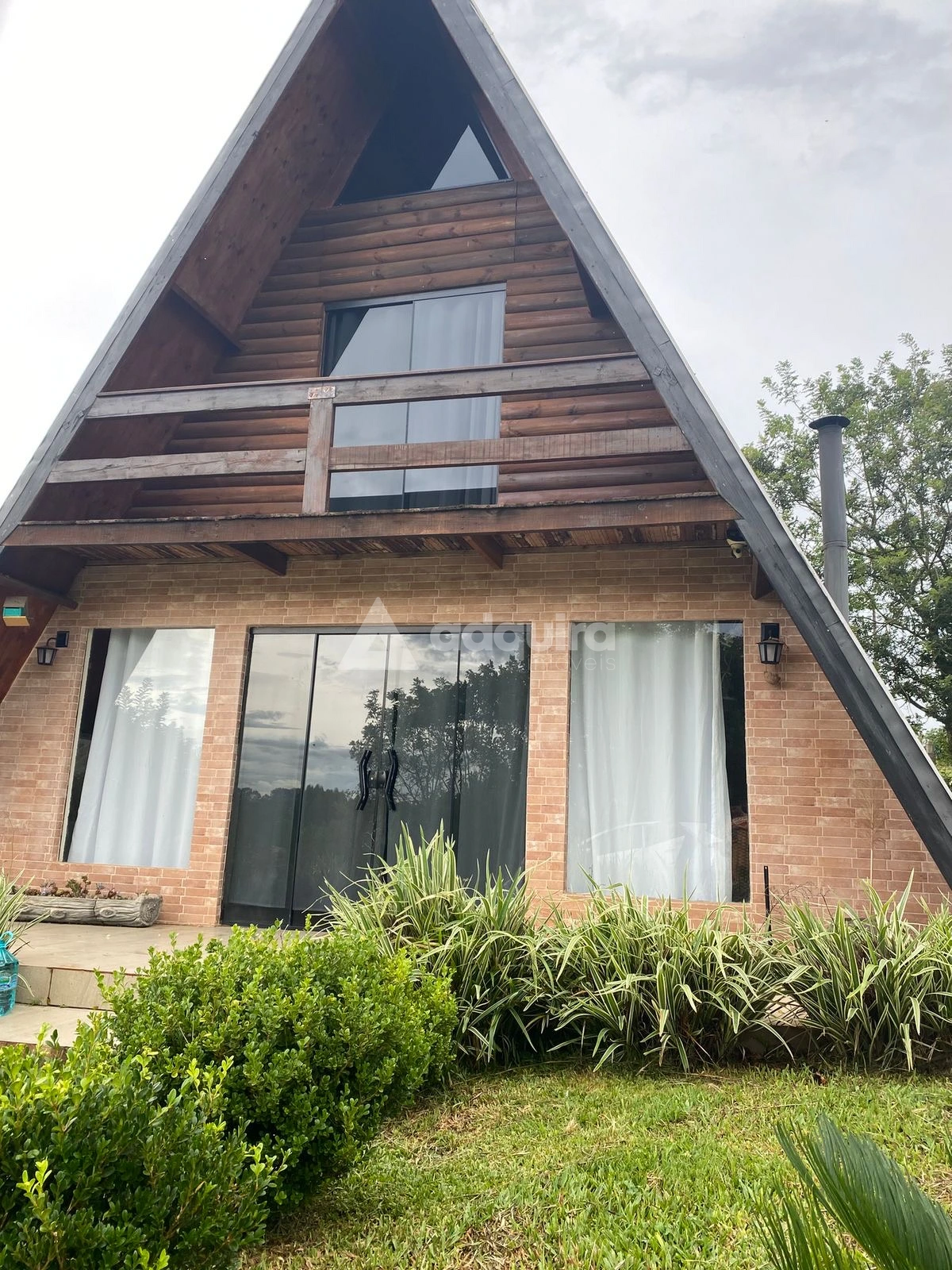 Chácara à Venda 2 Quartos, 1758m², Centro