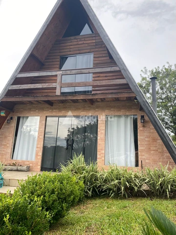 Chácara à venda 2 Quartos, 1758M², Centro | Adquira Imóveis