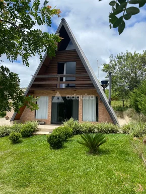 Chácara à Venda 2 Quartos, 1758m², Centro