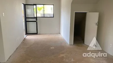 Apartamento à Venda 2 Quartos, 1 Vaga, 63.7m², Uvaranas