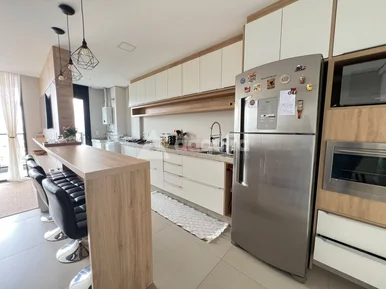 Apartamento Com Suíte E Churrasqueira No Centro  Edifício L\'essence Park