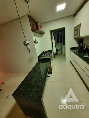 Apartamento à Locação 3 Quartos, 1 Suite, 2 Vagas, Centro
