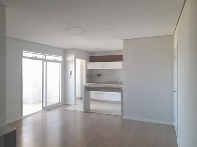 ótimo Apartamento, Semimobiliado, Para Venda, 2 Quartos, 1 Suíte,  Centro