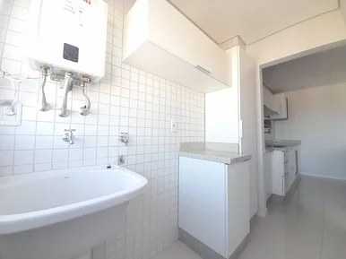 ótimo Apartamento, Semimobiliado, Para Venda, 2 Quartos, 1 Suíte,  Centro