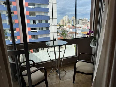 Apartamento à Venda 3 Quartos, 1 Suite, 2 Vagas, 164m², Centro