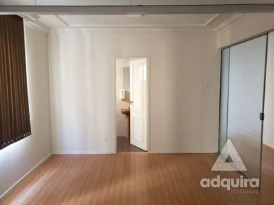 Imóvel Comercial à Venda, Com 2 Salas (ambas Com Banheiro), 45,45m² De área útil