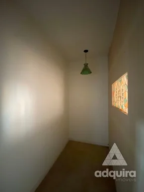 Comercial à Venda, 1 Sala Medindo 16.5m², Centro