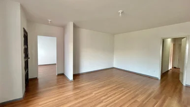 Comercial à Venda, 6 Salas.