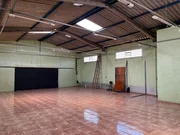 <strong>Comercial à venda e locação 200M², Uvaranas, Ponta Grossa - </strong>