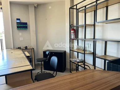 Loja Comercial Para Locação 5 Vagas, 65m², Uvaranas