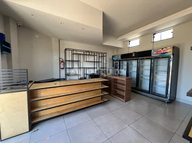 Loja Comercial Para Locação 5 Vagas, 65m², Uvaranas