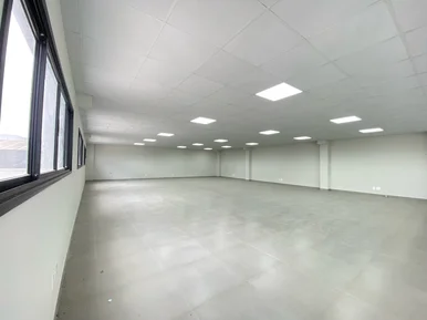 Loja Com Mezanino Para Locação Na Nova Rússia, 368m² Em Ponta Grossa, Pr